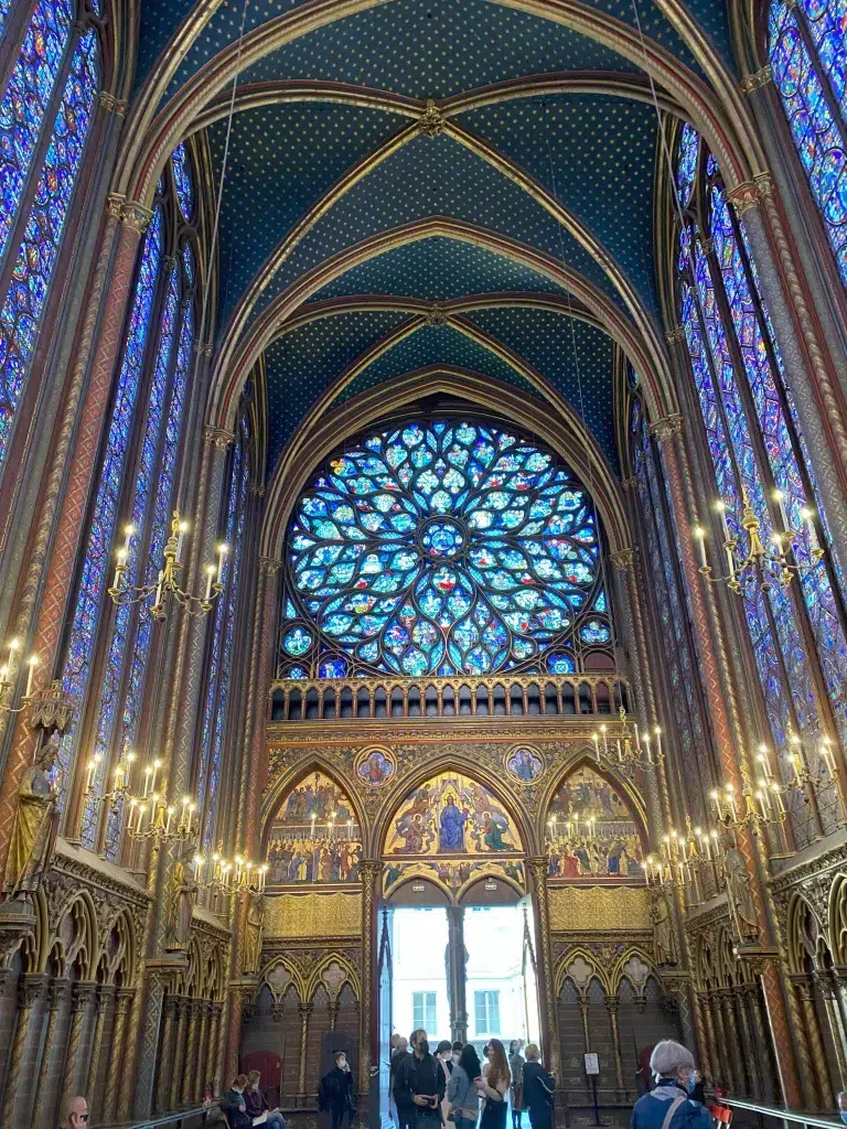 Large round stained glass window in Paris