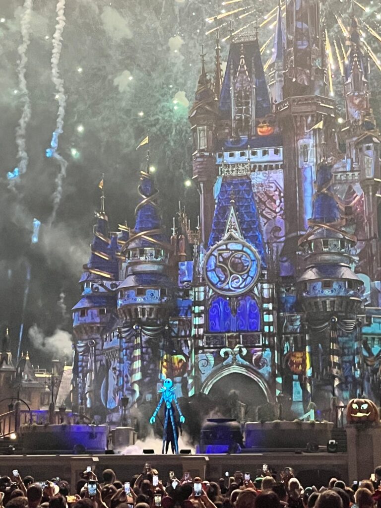 Fireworks in front of cinderellas castle at disney world
